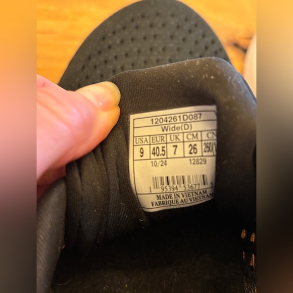 Brooks Women’s Adrenaline 24 GTS Running Shoe (wide) - Picture 6 of 7